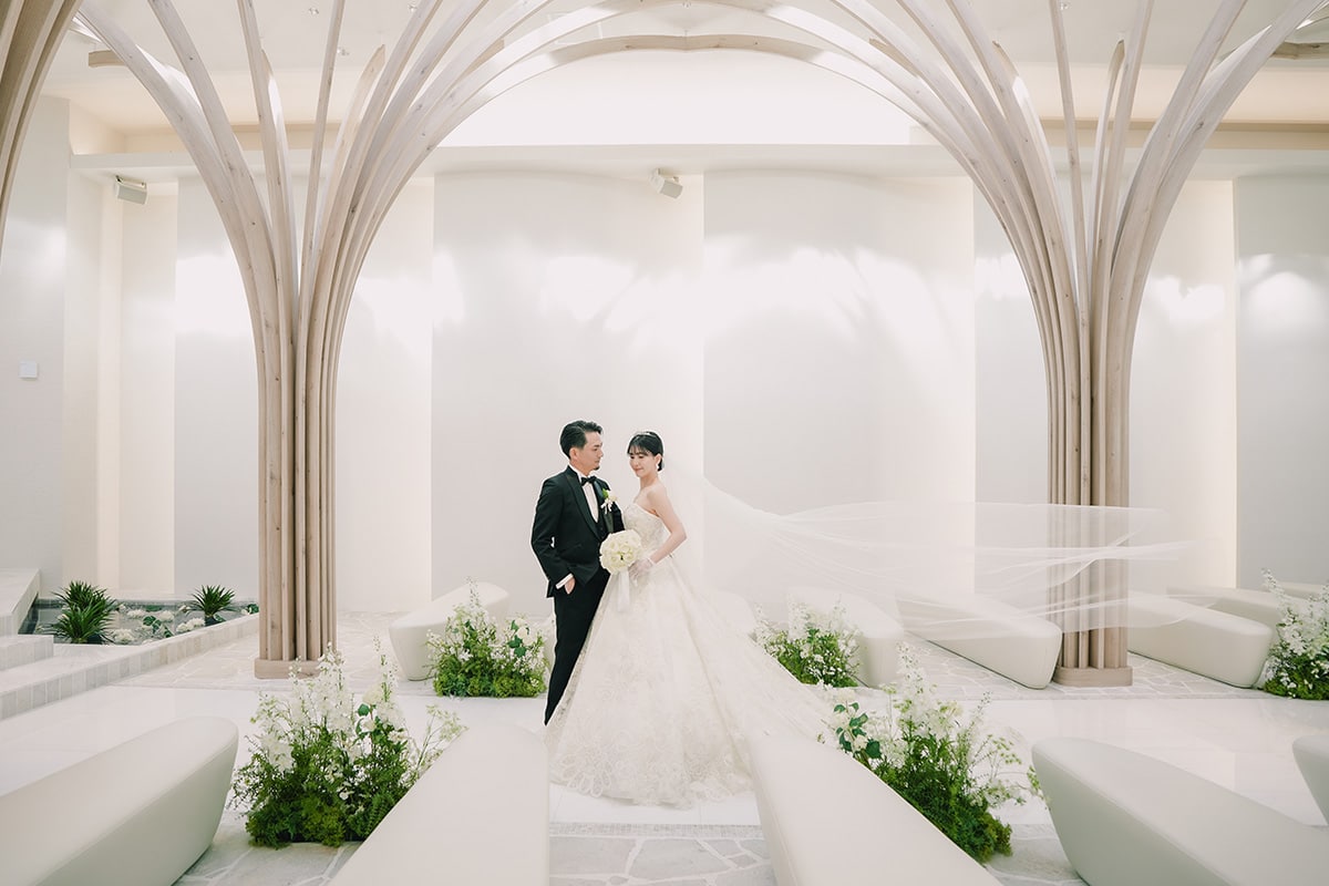 光と祝福が彩る、アートのような結婚式 イメージ