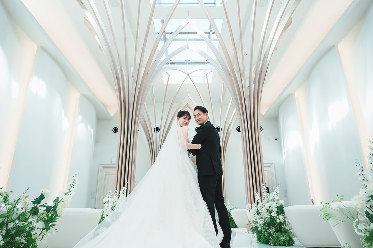 光と祝福が彩る、アートのような結婚式 イメージ