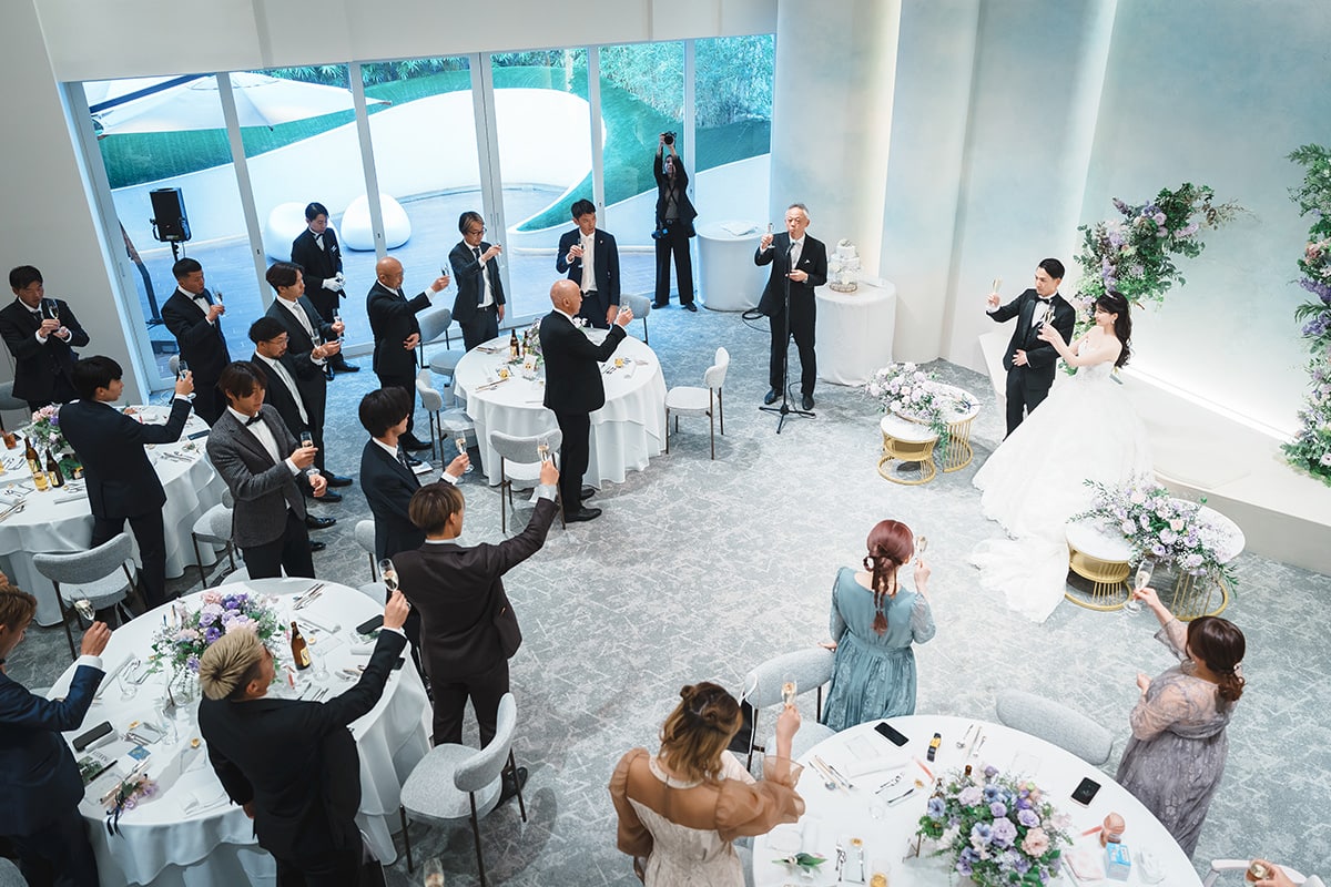 光と祝福が彩る、アートのような結婚式 イメージ