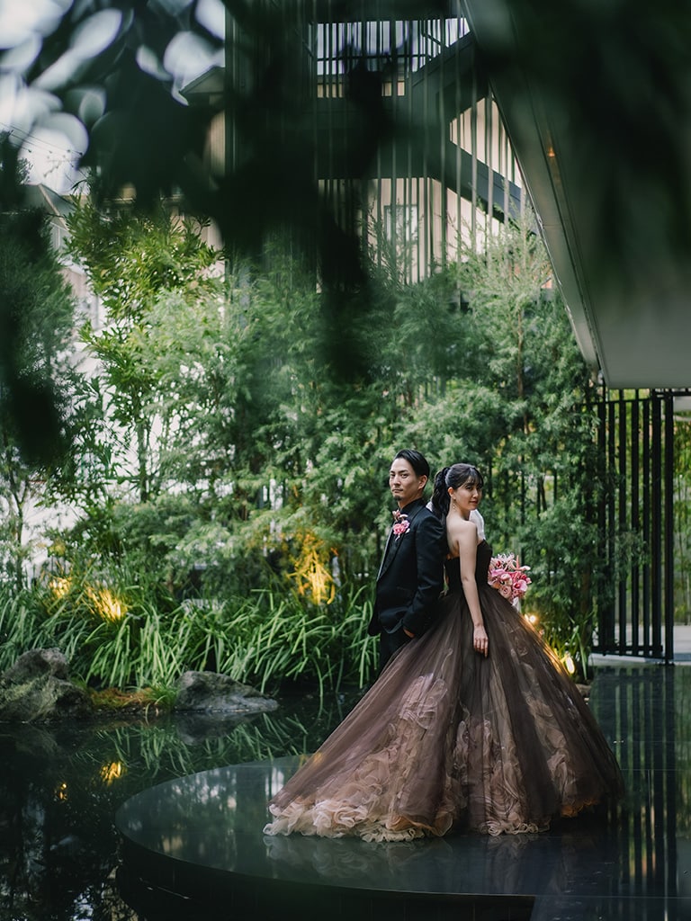 光と祝福が彩る、アートのような結婚式 イメージ