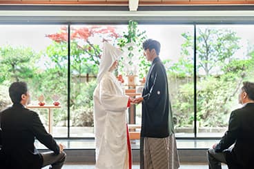 庭園を望む館内神殿 イメージ
